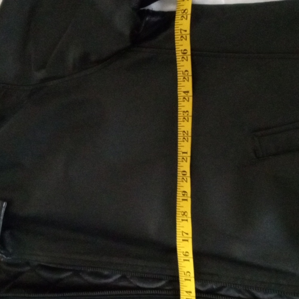 MEN'S GENUINE BLACK LEATHER JACKET (EUC) SIZE 3XLT - Picture 3 of 4